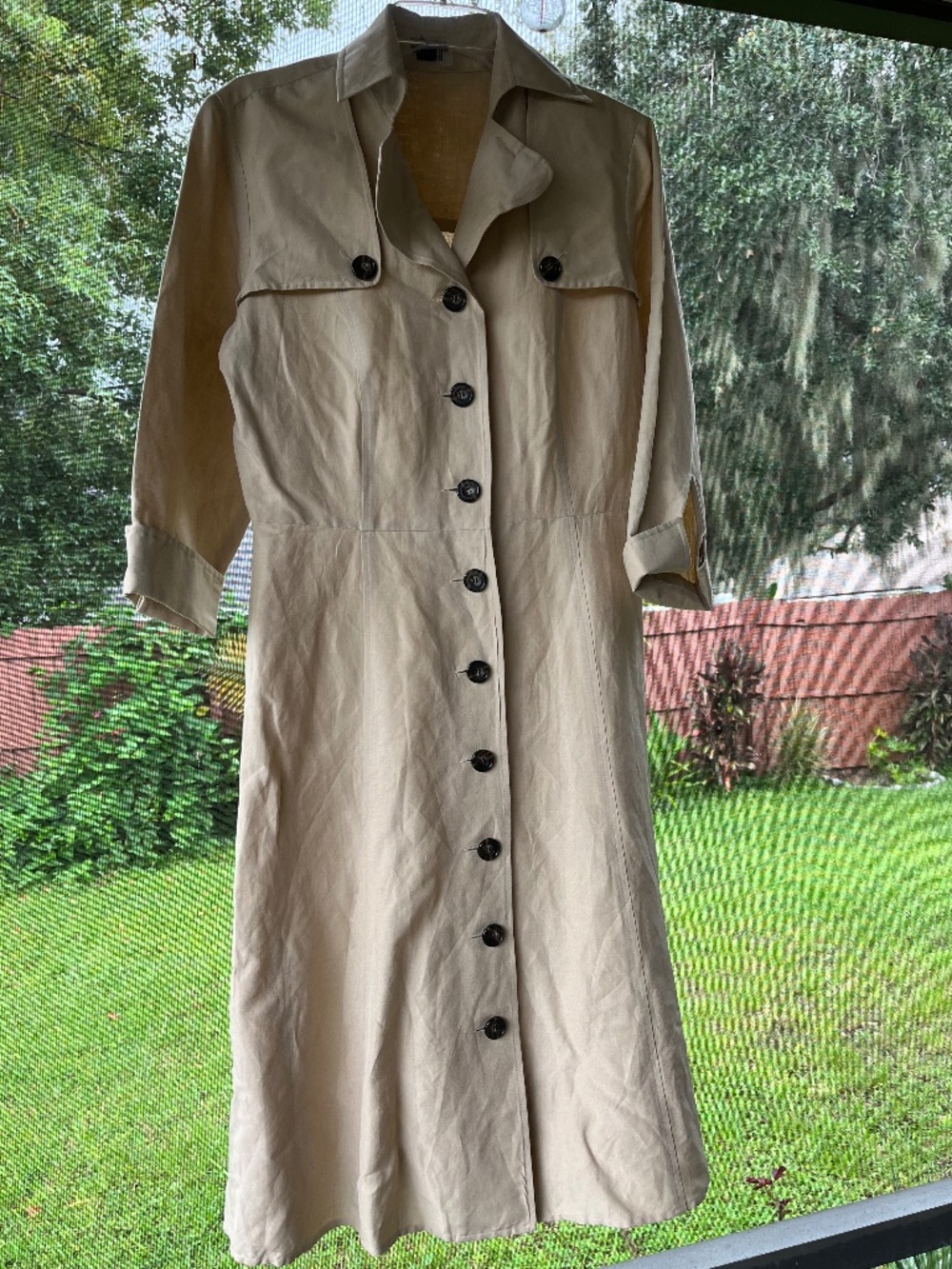 Barrie Pace Long sleeve shirt dress with front row of dark button, silk+linen